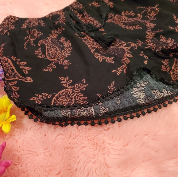 Paisley pom shorts - Picture 7 of 10